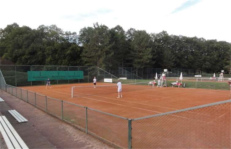 Auf der Anlage sind jetzt auch wieder Doppel- und Mixedspieler erlaubt. Foto: privat