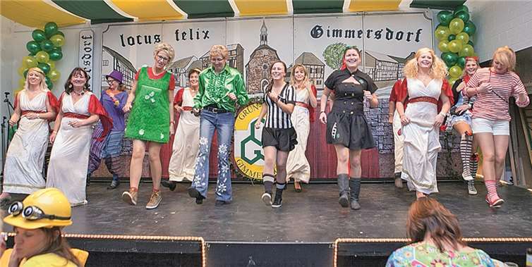 "40 Jahre im Narrenkleid durch Zukunft und Vergangenheit" 