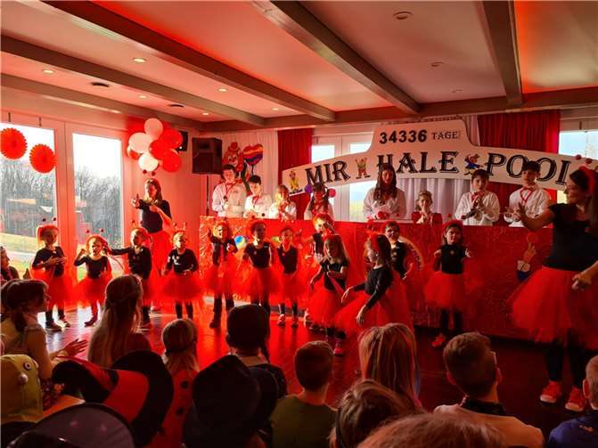 Auf der Bühne wurde viel geboten.