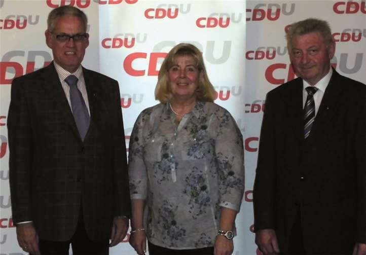 Auf der Versammlung der CDU Kettig wurden langjährige Mitglieder geehrt. privat