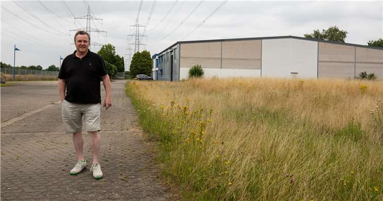 Auf der großen Fläche könnte der Unternehmer eine Schnellbauhalle oder Wohncontainer bauen.Fotos: CEW