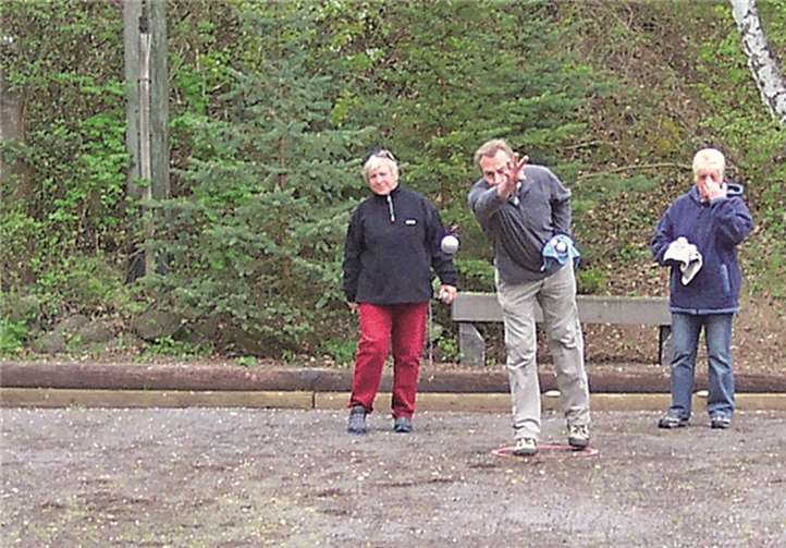 Auf der neu renovierten Anlage wird wieder um jeden Zentimeter gekämpft. privat