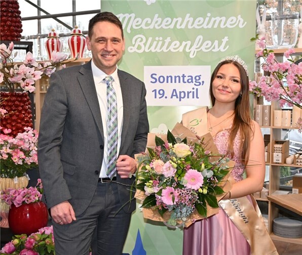 Auf die Krönung folgt schon bald das Meckenheimer Blütenfest, von links: Bürgermeister Sven Schnieber und die frisch gekrönte Blütenkönigin Antonia Augenstein.Foto: Stadt Meckenheim