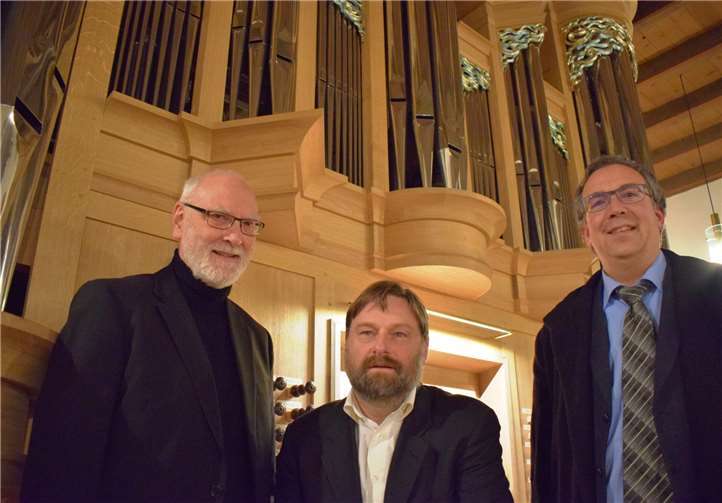 Auf ein vielseitiges Programm mit Werken für Orgel, Chor, Orchester und Blechbläser freuen sich die Dekanatskantoren Martin Samrock, Ingo Thrun und Markus Ziegler (von links).