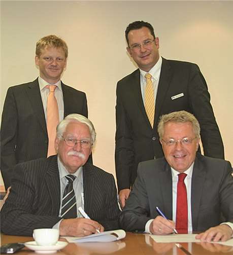 Auf eine gute und erfolgreiche Zusammenarbeit freuen sich die Unterzeichner des Kooperationsabkommens. privat