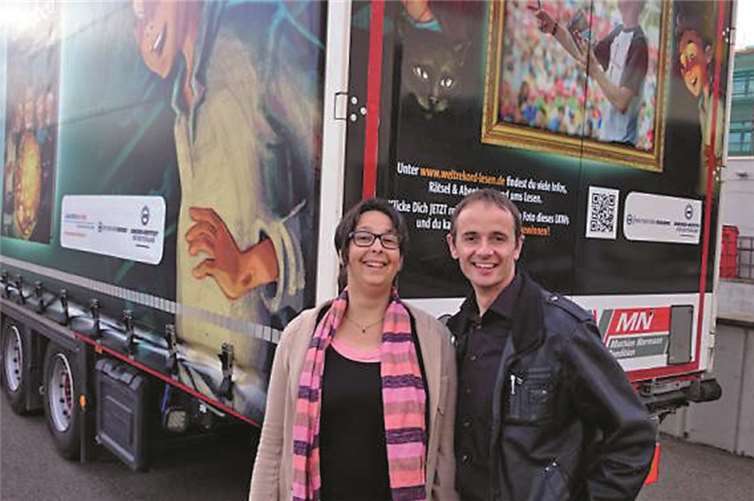 Auf eine spannende Reise begeben sich Eva Pfitzner und Stefan Gemmel beim dem Versuch, einen neuen Leseweltrekord aufzustellen. privat