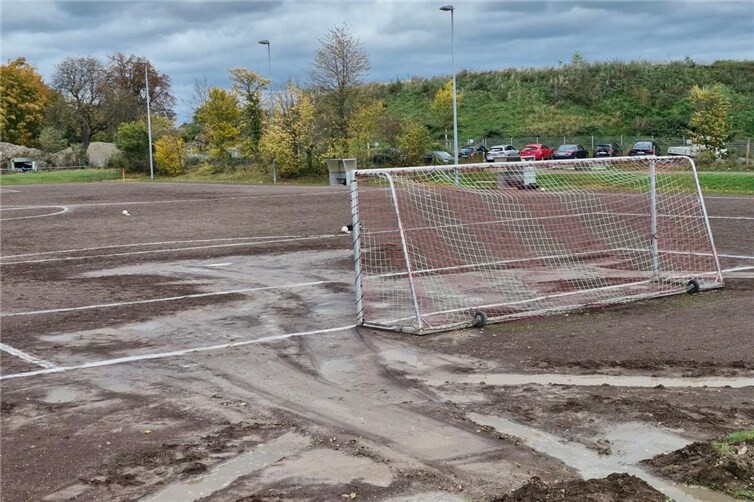 Das 0:0 war ein logisches Endergebnis Auf einem anderen Geläuf hätte es vielleicht für einen Sieg gereicht. Foto: SK