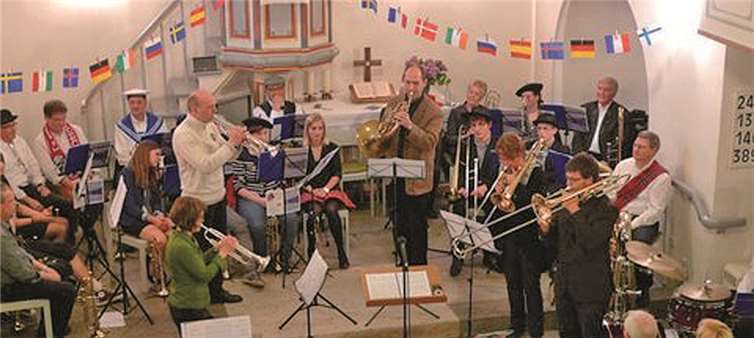 Auf einen musikalischen Ausflug, einmal quer durch Europa, lud der Posaunenchor Oberdreis sein Publikum ein.