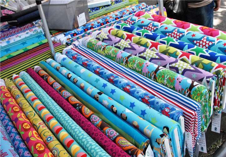 Auf etwa 100 Ständen können die Besucher die unterschiedlichsten Stoffe für ihre kreativen Ideen entdecken.Expo Event Marketing GmbH