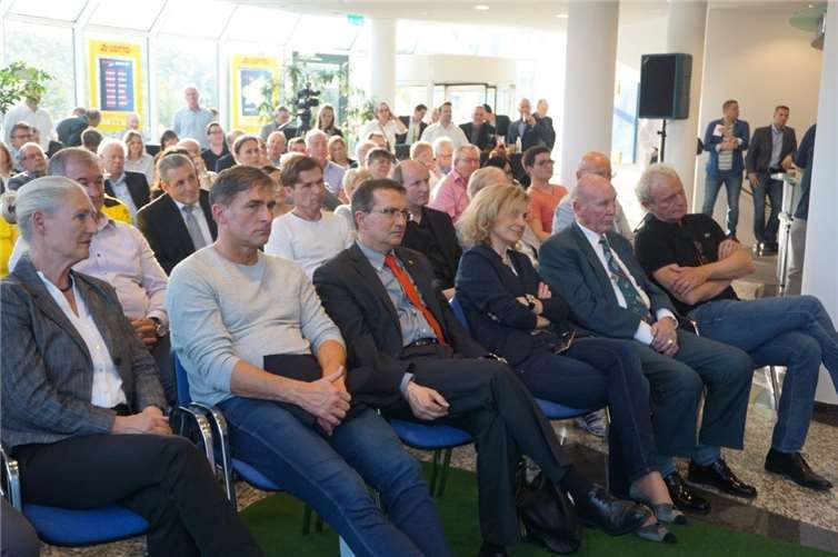 Auf großes Interesse stieß die Präsentation des Spielplans der Lotto-Elf für das Jahr 2017.