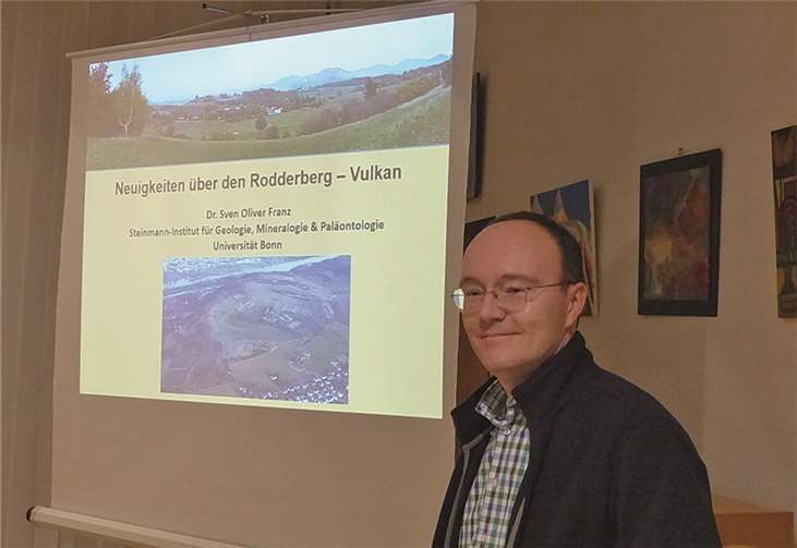 Auf großes Interesse stießen die Ausführungen von Dr. Sven Oliver Franz zum Rodderberg.