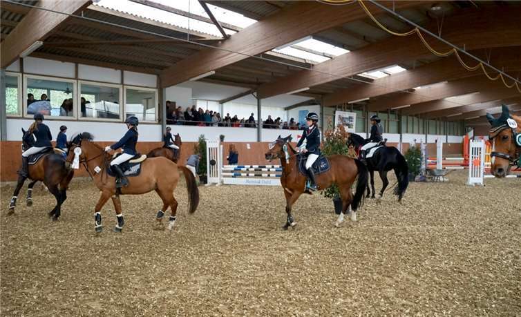 Auf zur Ehrenrunde. Fotos: -BV-
