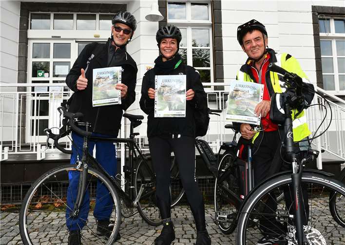 Aufgrund des schlechten Wetters wurden im Sinziger Rathaus nur wenige Urkunden ausgestellt.Fotos: -RASCH-