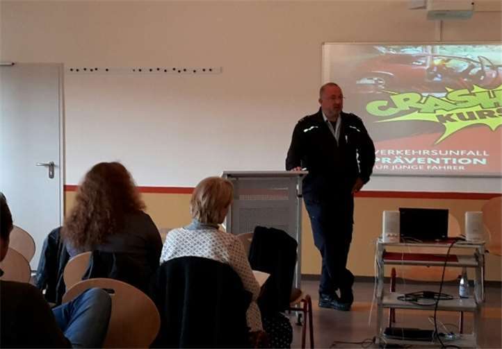 Aufmerksam verfolgten die Teilnehmer der Tagung die Vorträge der Referenten. privat