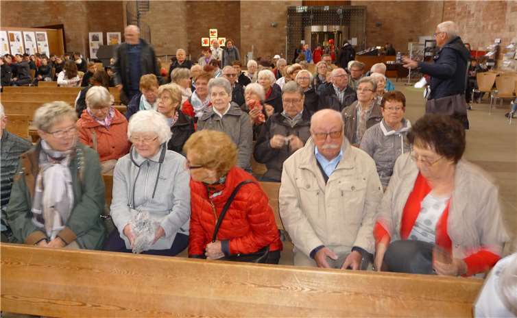 Aufmerksame Zuhörer in der Konstantin-Basilika in Trier.Foto: privat