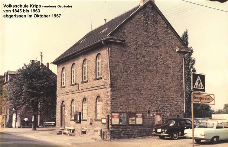Aufnahme der alten Volksschule Kripp. Veranstalter