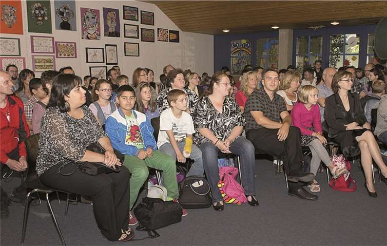 Aufregung und Vorfreude sind bei der Einschulung allen Beteiligten ins Gesicht geschrieben.  Privat