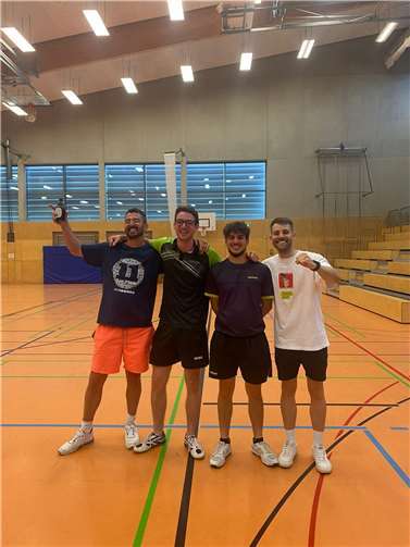 Aufsteiger in die Verbandsliga: Björn Tönnessen, Maximilian Alfter, Till Krautscheid, Christopher Kegel (v.l.n.r). Fotos: TTC Ockenfels