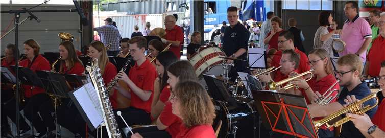 Auftritt beim Tag der offenen Tür der Feuerwehr Bad EmsFotos: Rote Husaren Bad Ems