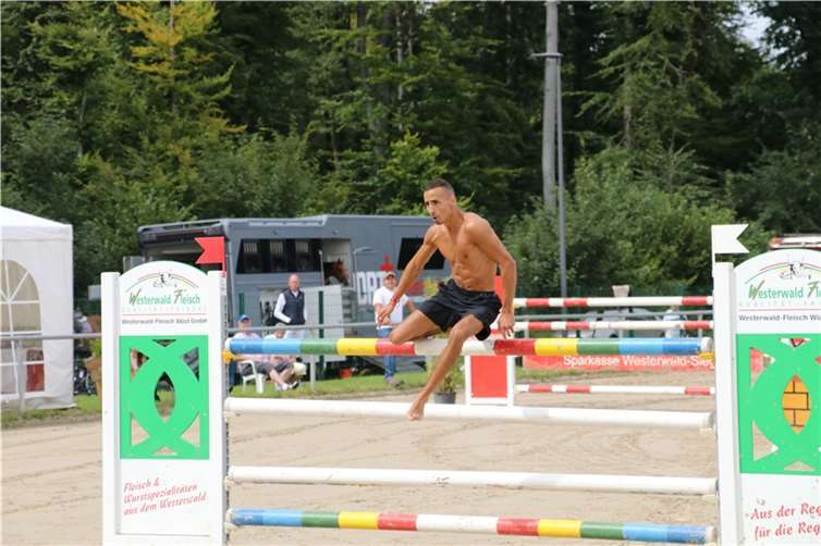 Auftritt der Gruppe „The HorseMan Team“.