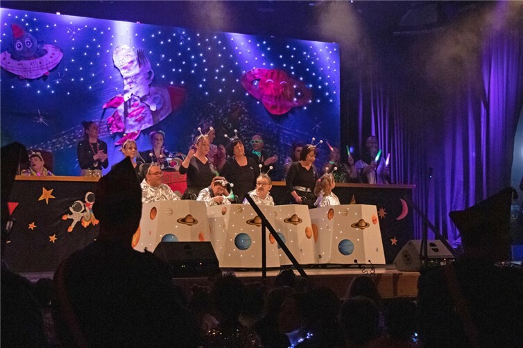 Auftritt der Rollstuhltanzgruppe „Confetti Dancers“