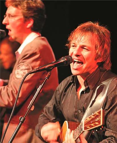 Auftritt der Simon & Garfunkel-Revival Band. privat