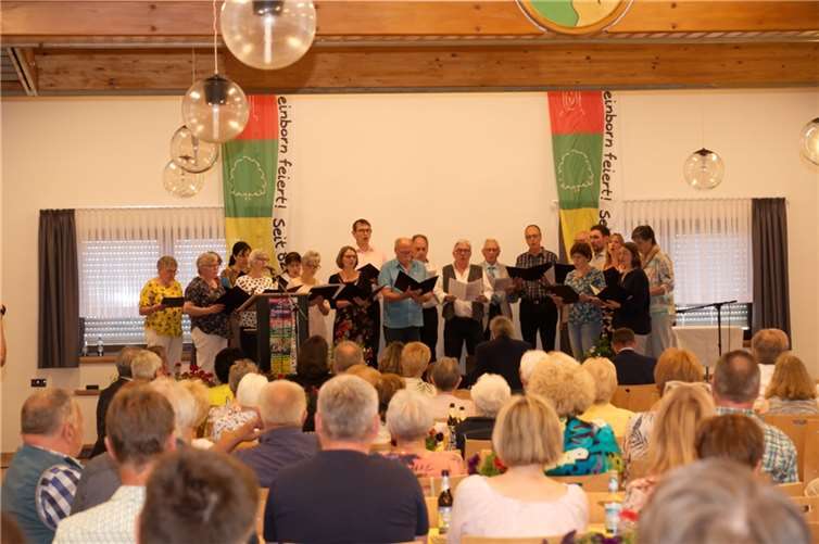 Auftritt des gemischten Chores.