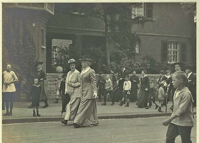 Auguste Viktoria und Bertha Krupp 1917. Historisches Archiv Krupp