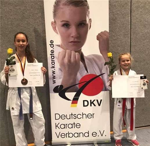 Aurora Tamang und Mia Brettnacher erkämpften sich die Bronzemedaille. privat