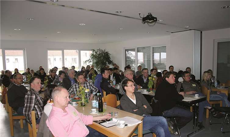 Aus dem In- und Ausland waren Teilnehmer zur Bundes-Wildfruchttagung gekommen. privat