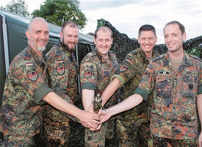 Aus dem Wettkampf ging die Reservistenkameradschaft als stolzer Sieger hervor.Bundeswehr