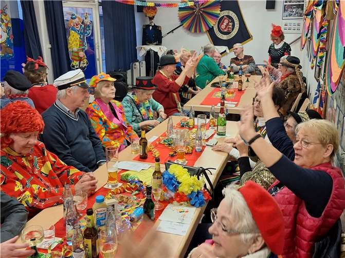 Ausgelassene Stimmung herrschte bei der diesjährigen Rosenmontagsfeier der MK Lahnstein.