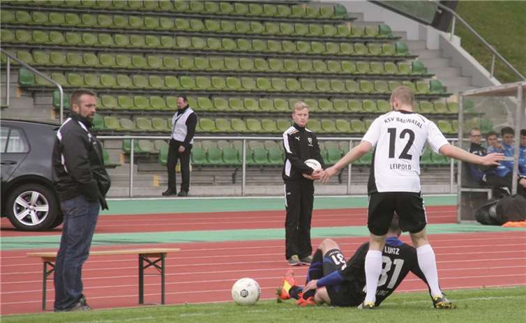 Ausgerutscht ist die TuS Koblenz beim KSV Baunatal. Bei den Hessen holten sich die Schängel eine völlig unnötige 0:1-Niederlage ab.TH