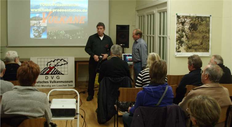 Ausgesprochen spannend und anschaulich war der Vortrag von Hans-Jürgen Knoblauch über Indonesien mit seinen 17.000 Inseln und 149 Vulkanen. privat