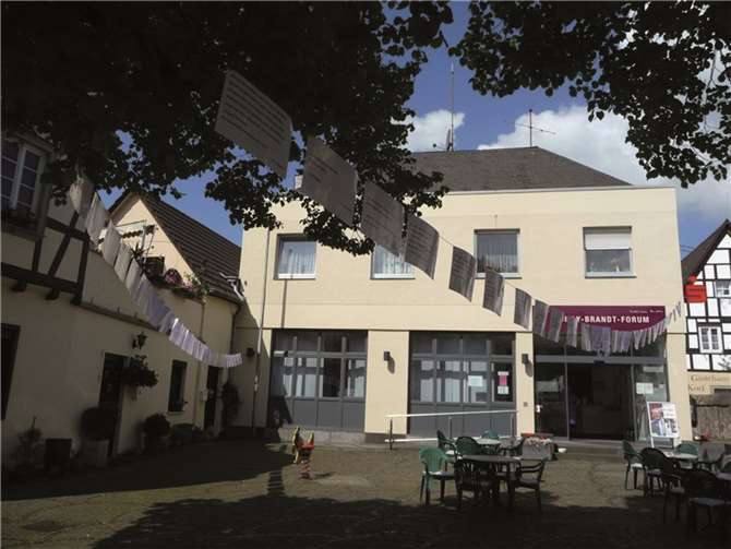 Ausgewählte Beiträge wurden über die Gassen gespannt.  rr-wbf