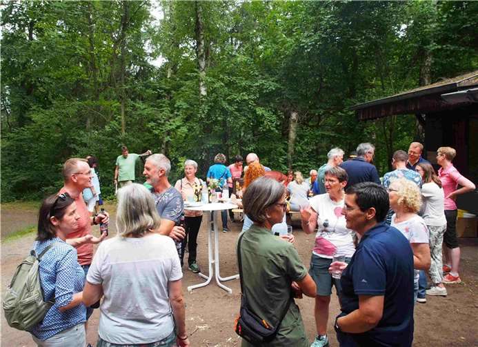 Ausgiebig feierten die Sportler an der Schützenhalle in Nickenich
