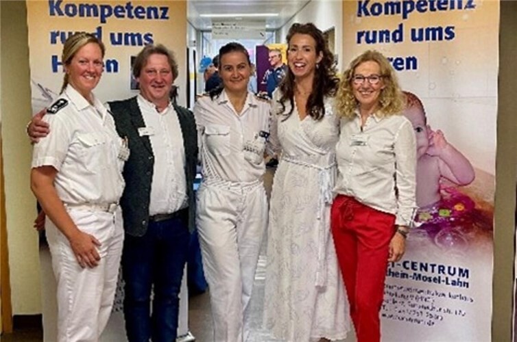 Auswahl der Akteure am vergangenen Aktionstag des CI-Centrums Rhein-Mosel-Lahn: Dr. Myriam Major, Stefan Saul, Dr. med. Sandra Schmidt, Leiterin des CI-Centrums, Eva Keil-Becker, Victoria Dessauer.