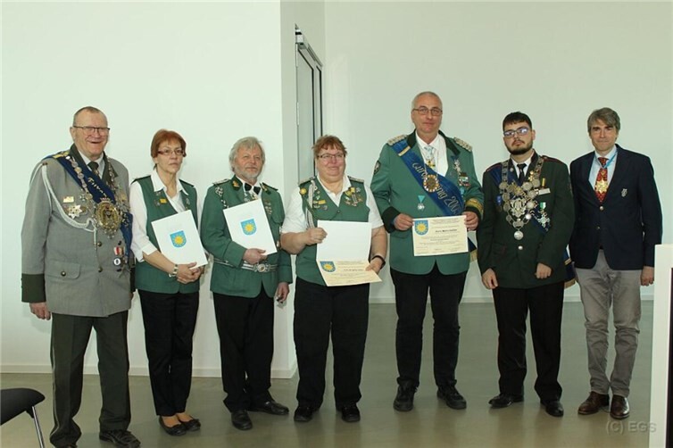 Auszeichnung der verdienten Mitglieder der Hubertusschützen durch die EGS.