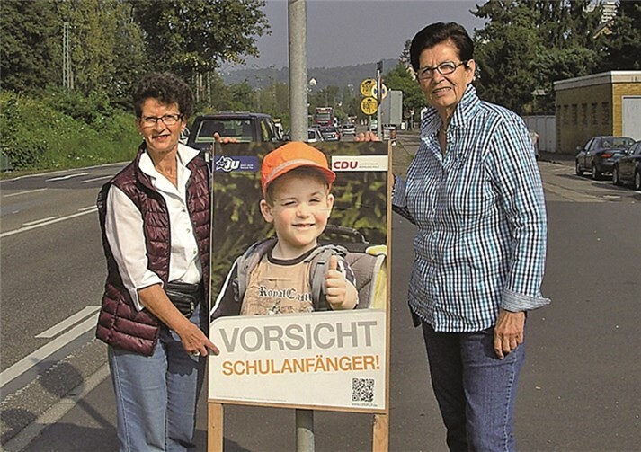 Autofahrer aufgepasst! Schule hat begonnen! privat
