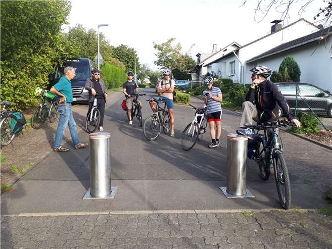 Automatische Poller zur Verhinderung von Schleichverkehr auf Wirtschaftswegen in Grafschaft-Birresdorf. Foto: ADFC Wachtberg