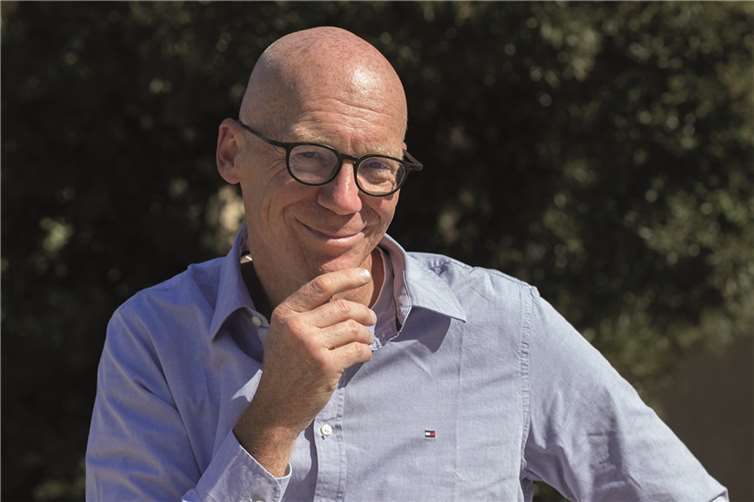 Autor Cay Rademacher liest in der Stadtbibliothek Montabaur aus seinem neuesten Provence-Krimi „Stille Saint-Victoire“.  Copyright: in medias res