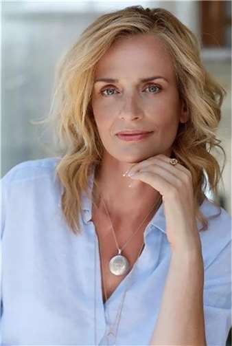 Autorin Romy Stangl setzt sich für die Einhaltung und Stärkung von Menschen- und Frauenrechten ein. Foto: Manfred Johan