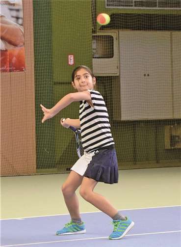 Aylin Colaklar vom TC Neuwied siegte bei den Mädchen U 9.TVR