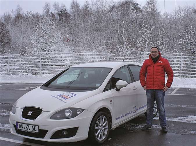 „BLICK aktuell“-Redakteur Daniel Stoffel nahm am Fahrertraining „Safety + Fun 1 Day“ im auto, motor und sport Fahrsicherheitszentrum teil.privat