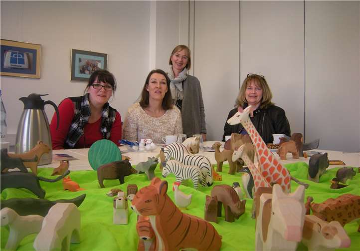 Babara Köhl, Elisabeth Schmitt, Renate Schäning und Frau Lorenz. Herr Boberg