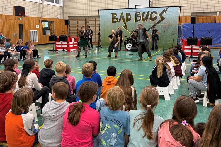 „Bad Bugs“ in der Lindenschule - keine gewöhnlichen Krabbler