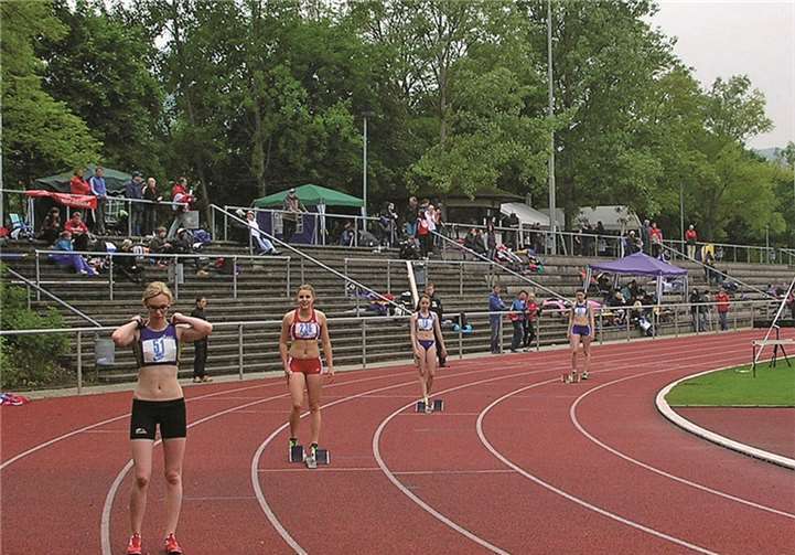 Bad Ems - 400m Hürden U20. privat