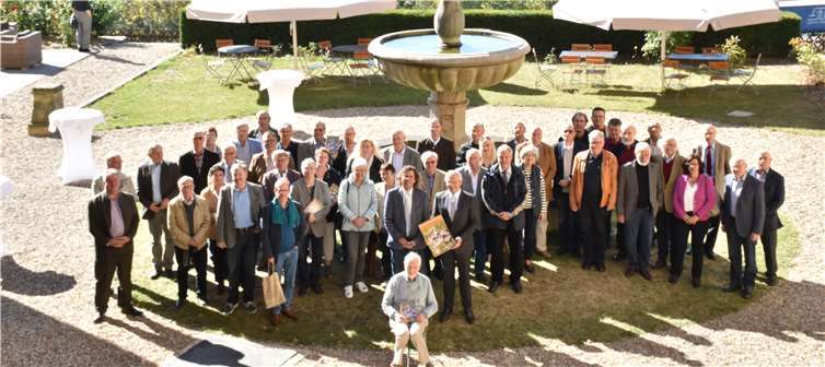 Bad HönningenZur Präsentation des Heimat Jahrbuchs 2019 waren geladene Gäste ins Bad Hönninger Schloss Arenfels gekommen.