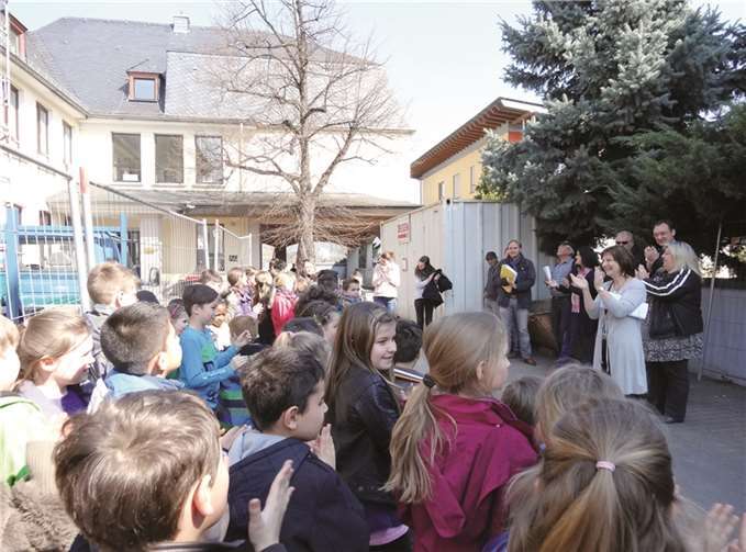 Bald haben die Schüler ein neues Zuhause.privat