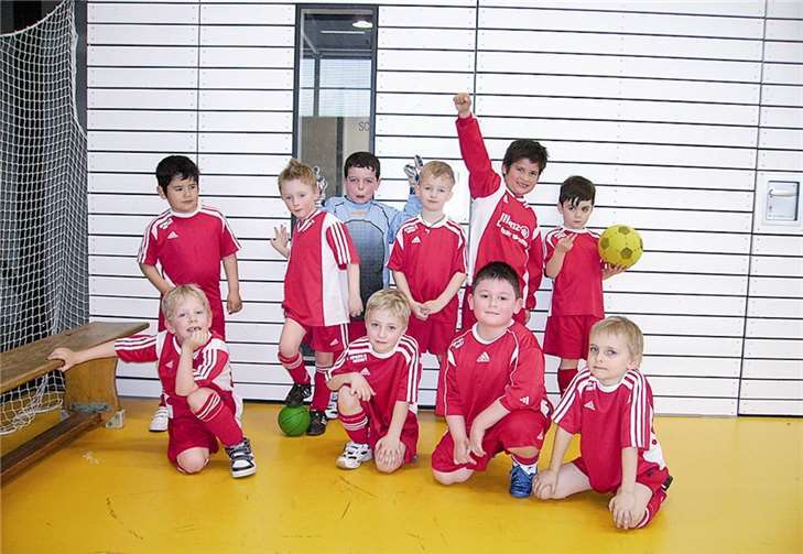 Bambini des FV Rot Weiss Erpel beim Bambini-Turnier in St. Katharinen.privat